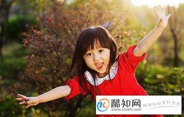 秋的名字女孩
