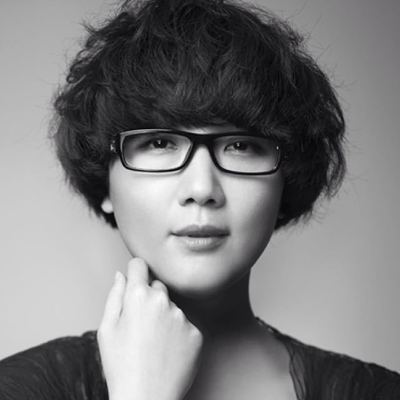 成人指甲上有白点是怎么回事