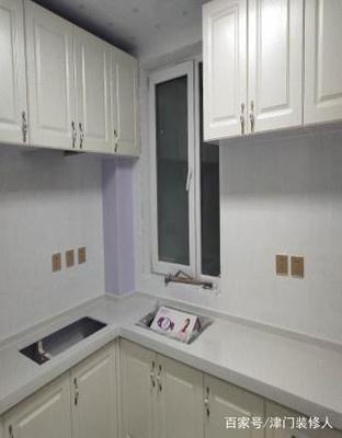 大理石橱柜怎么装门板