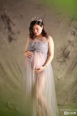 双胞胎孕妇肚子