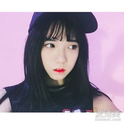 空气刘海黑色好看吗
