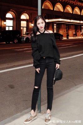 豹纹裤子怎么搭配上衣