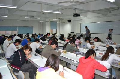 重庆市复读一年考四川大学可能吗