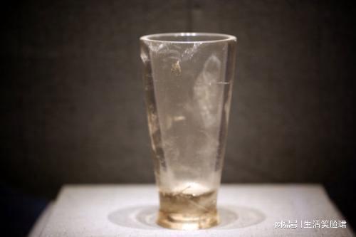 玻璃杯发黄