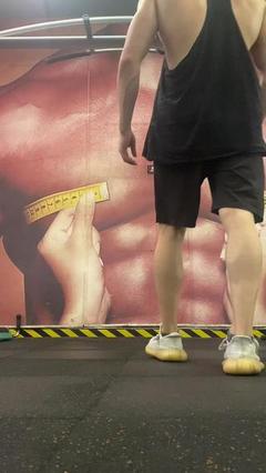 梦见自己健身