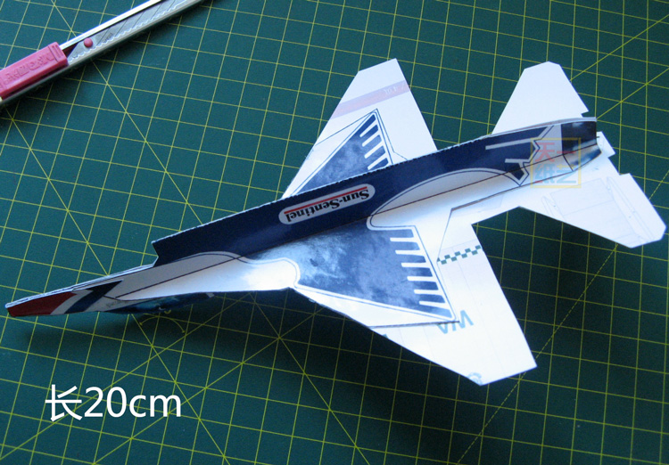 纸飞机模型打印免费下载