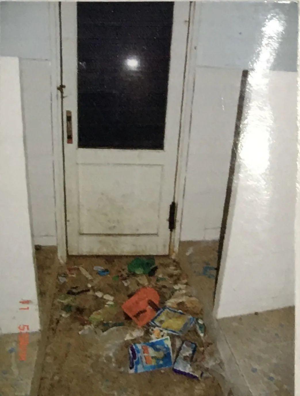 学贴地板砖临沭