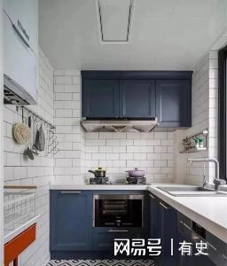 瓷砖橱柜门掉了怎么弄