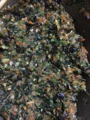 菠菜香菇鸡肉包