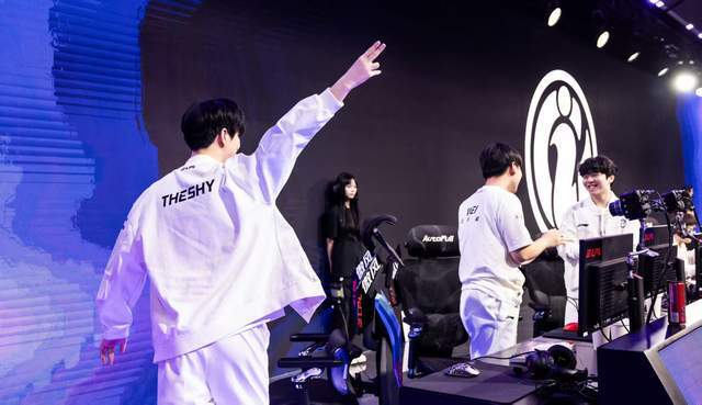 FH体育线上娱乐场景引擎演示