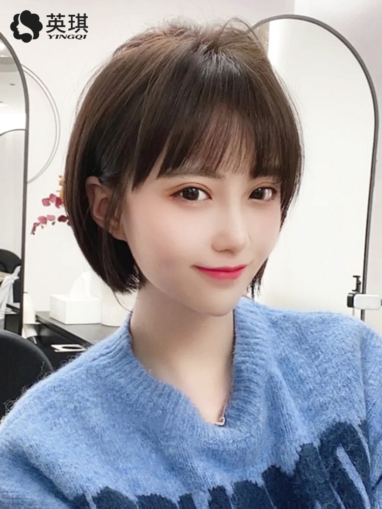 圆脸刘海发型