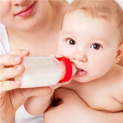 宝宝吃母乳好还是奶粉好