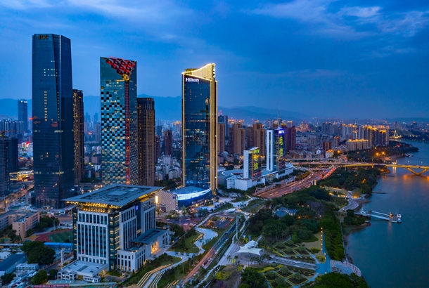 戴尔爱游戏真人登录官网最新渲染图,展示纤薄机身与窄边框设计